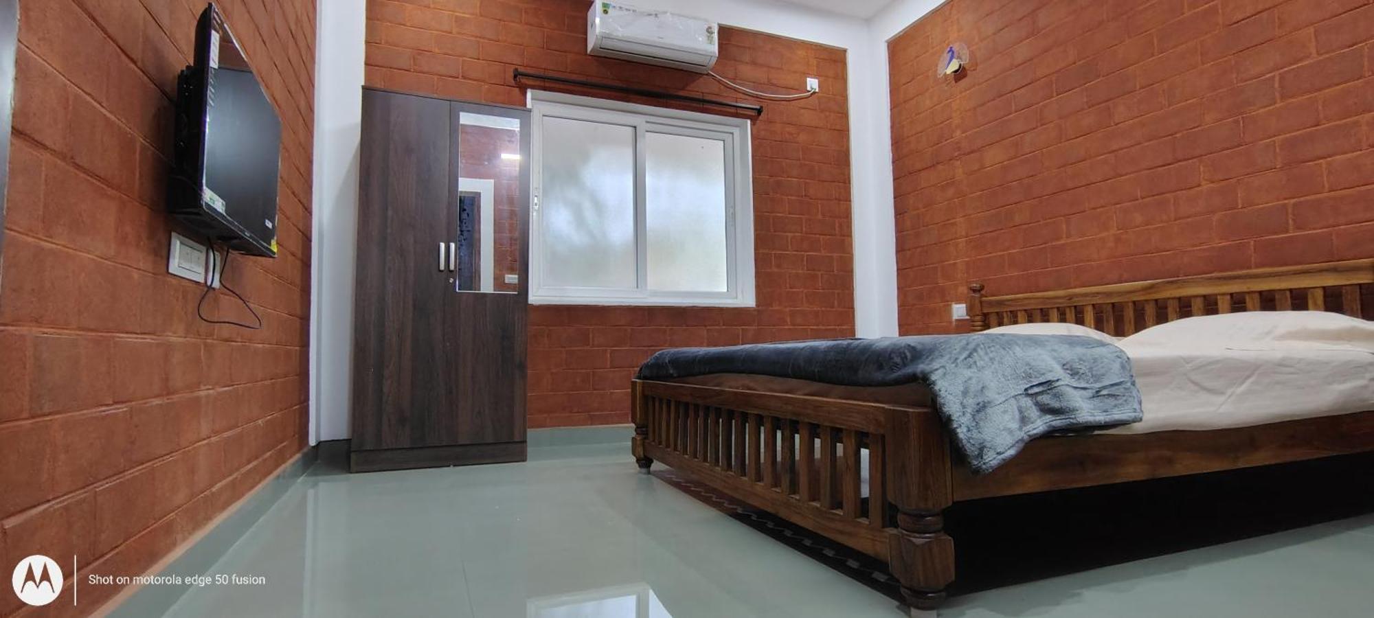 Crimson Villa Puduccseri Kültér fotó